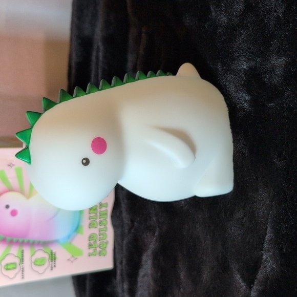 White LED Dinosaur Night Light Softโ and Huggable - Picture 7 of 9